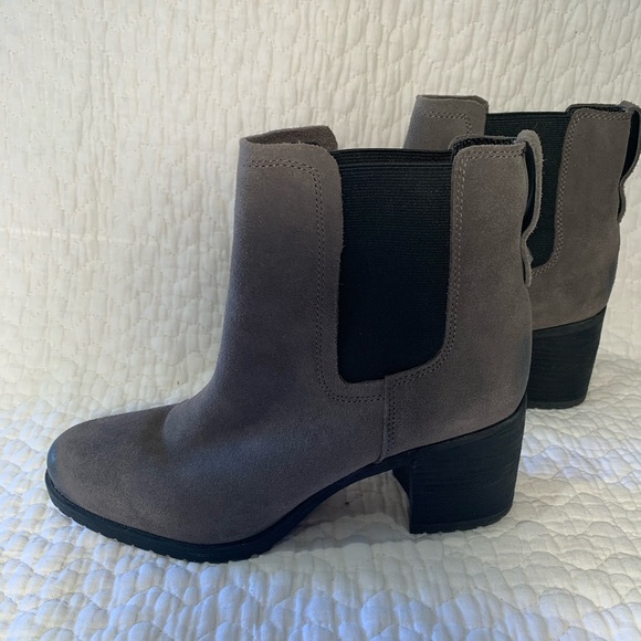 ***SOLD Sam Edelman Hanley Chelsea Ankle Boots - Picture 7 of 11